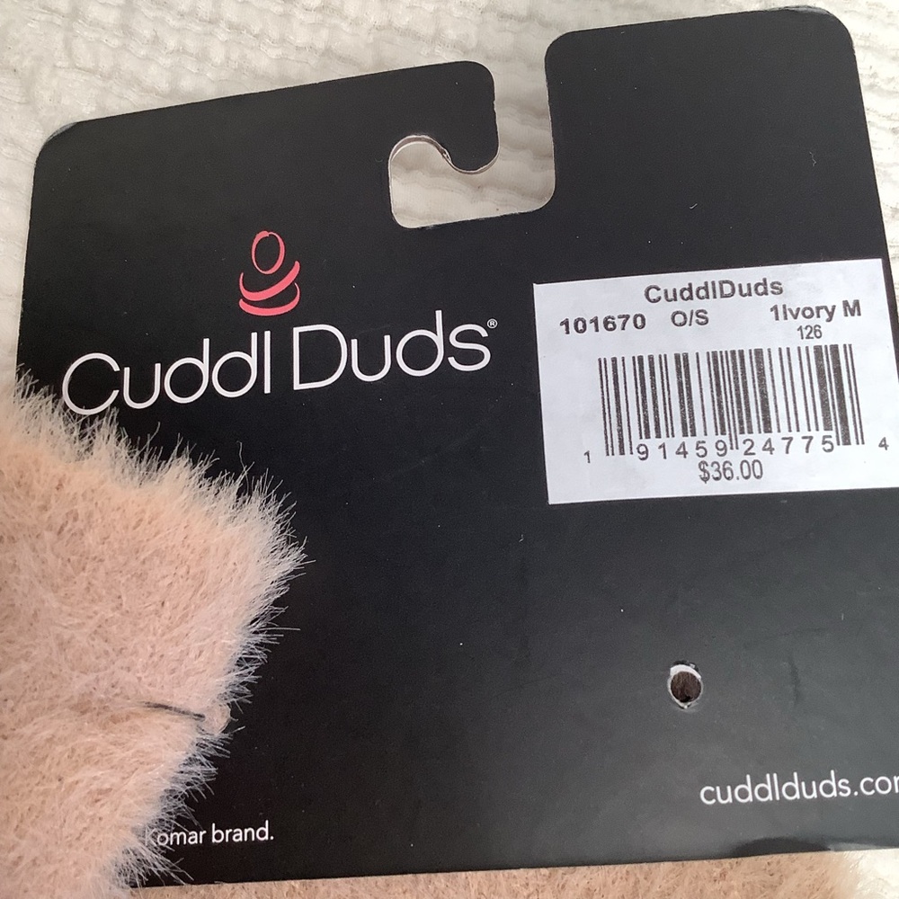 Cuddl Duds NWT Tan and White Ombré Fuzzy Warm mittens - Picture 8 of 8